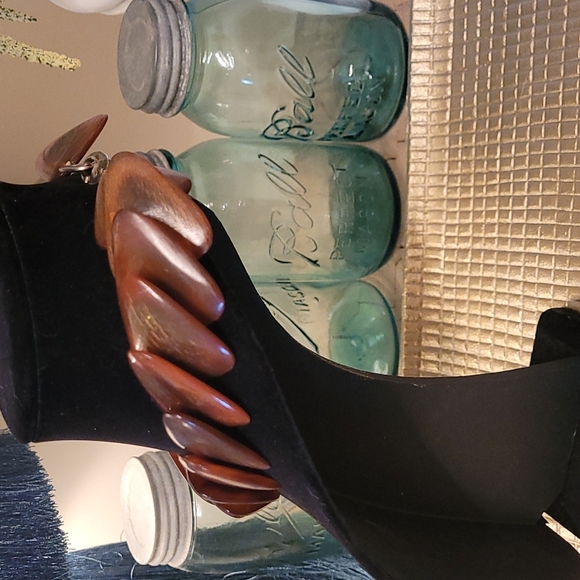 Monies Horn Choker Necklace - Picture 2 of 7